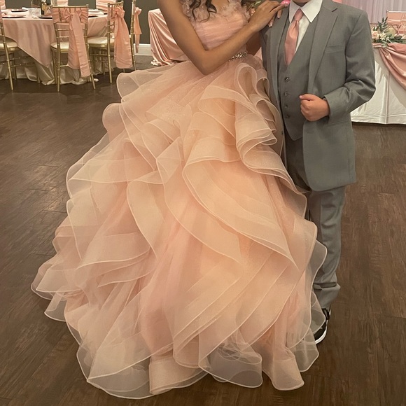 Ruffle Tulle Quince Dress with Convertible Straps - Picture 6 of 6